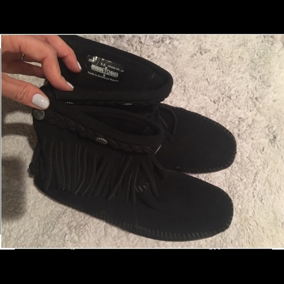 Minnetonka Suede Fringe Zip Concho Ankle Bootie - Picture 7 of 8